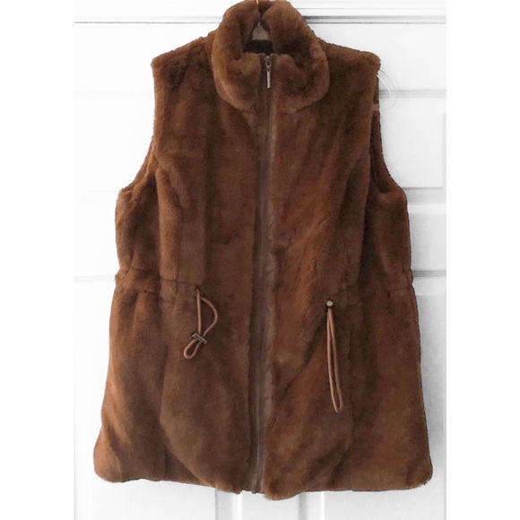 Catherine Malandrino brown faux fur vest features - Picture 14 of 14